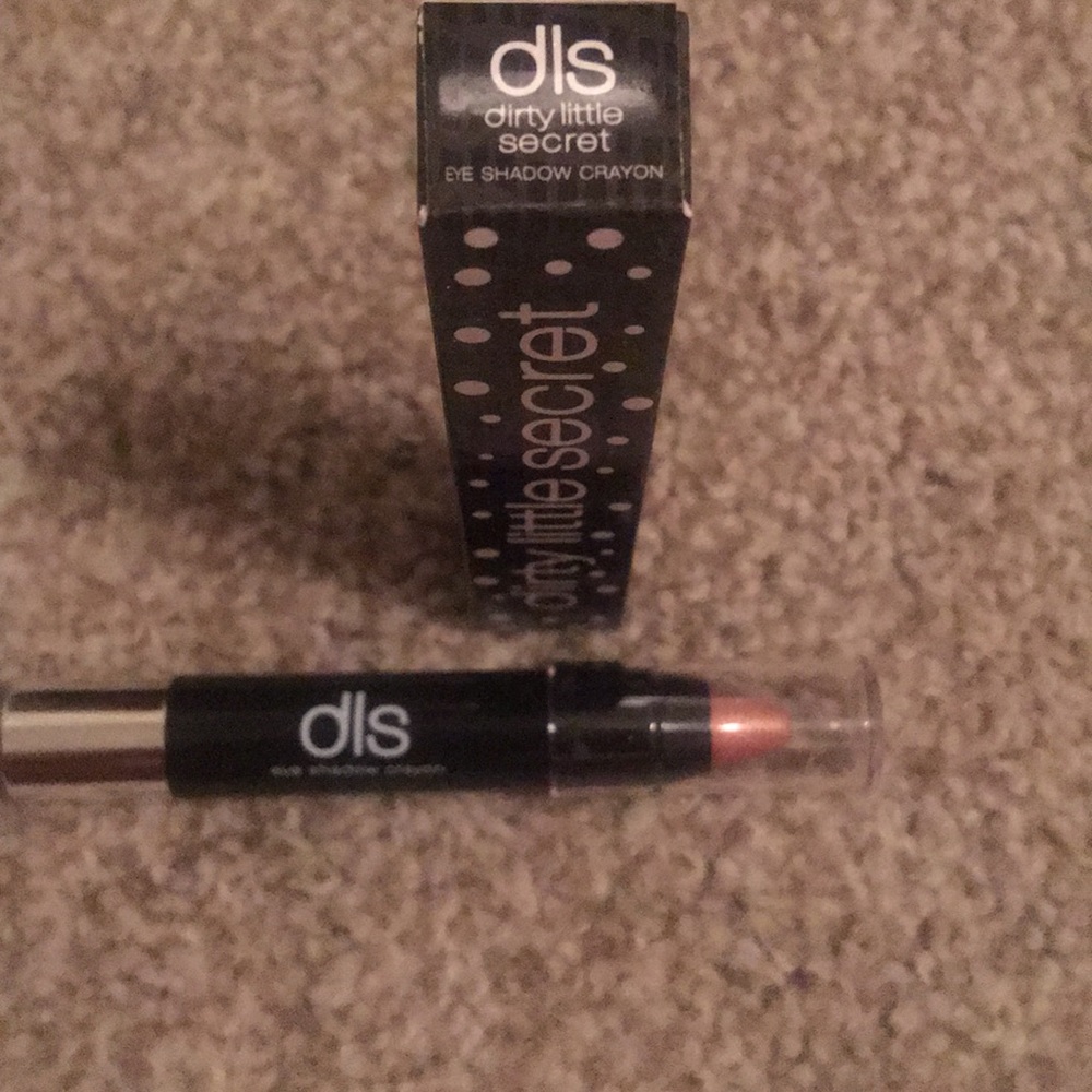 Dirty little secret eye shadow crayon